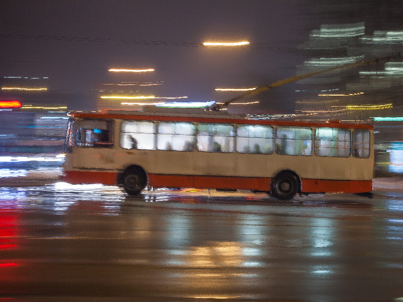 Автобусы и троллейбусы в столице будут курсировать чаще