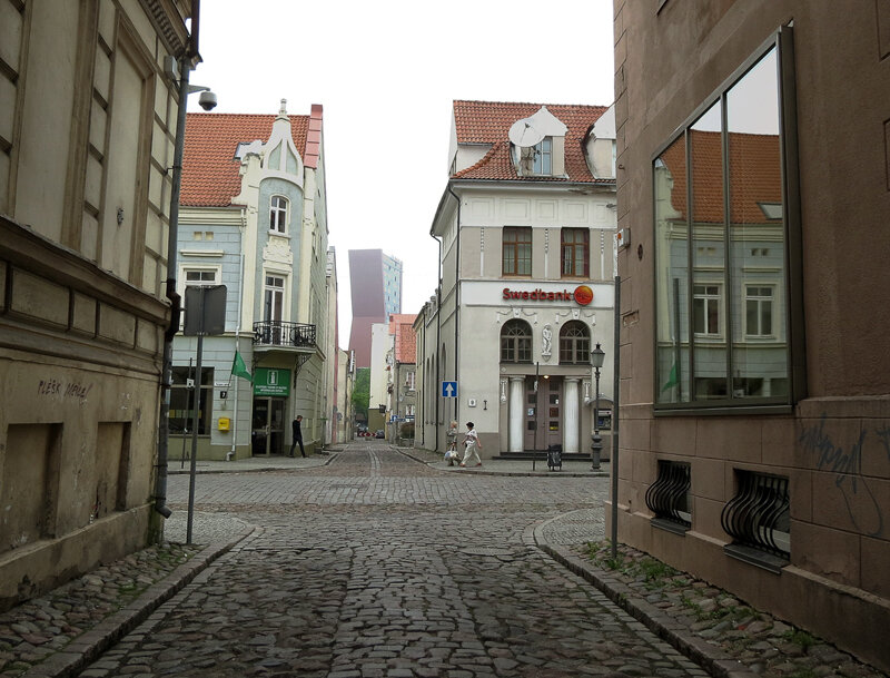 Власти Клайпеды избавляются от излишних дорожных знаков в старом городе