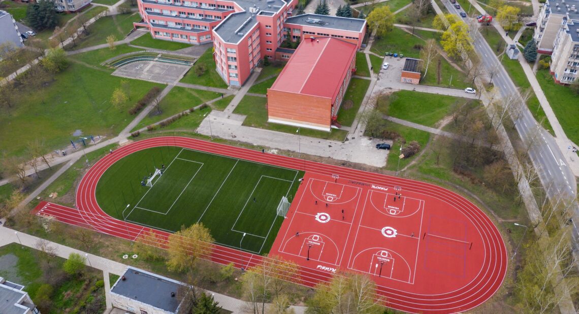 В Вильнюсе закончена реконструкция ещё одного стадиона