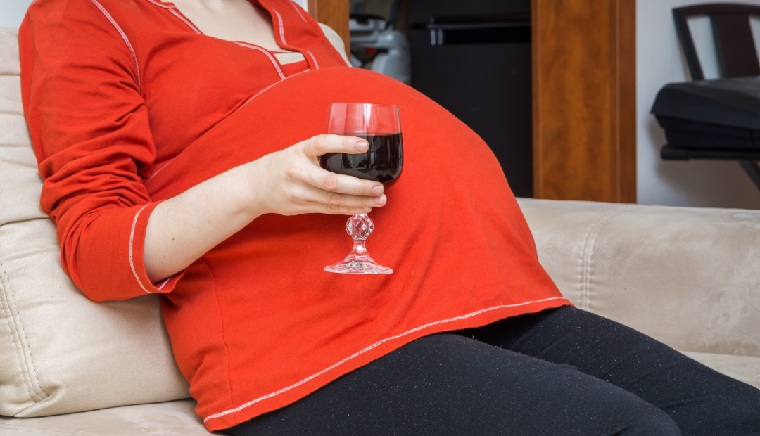 Беременность и алкоголь: в чём его опасность?