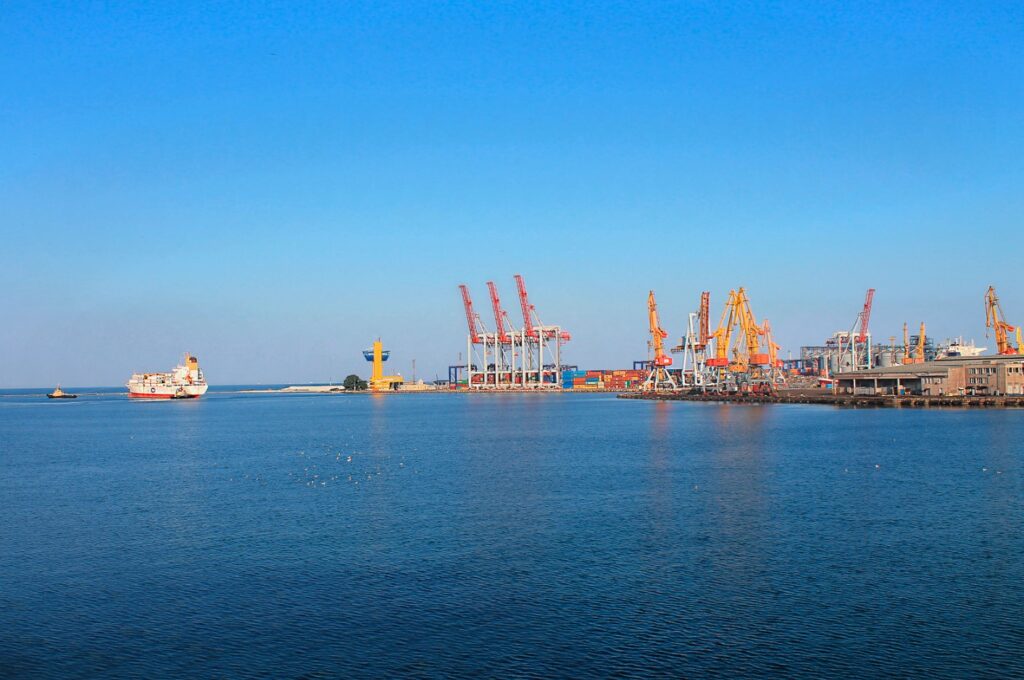 Главы МИД Украины и Литвы обсудили вопрос разблокировки Одесского порта