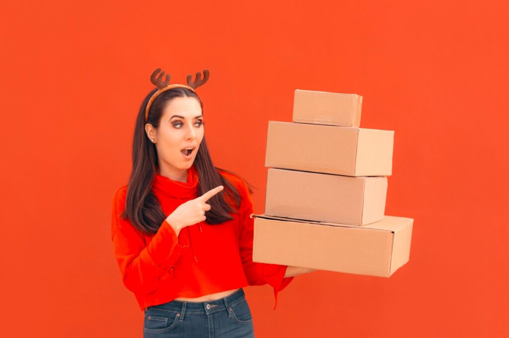 Как упаковать подарки, чтобы они не повредились при отправке по почте? Три главных правила