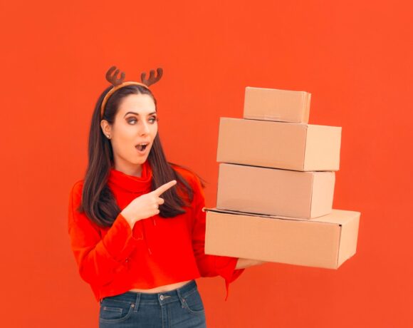 Как упаковать подарки, чтобы они не повредились при отправке по почте? Три главных правила