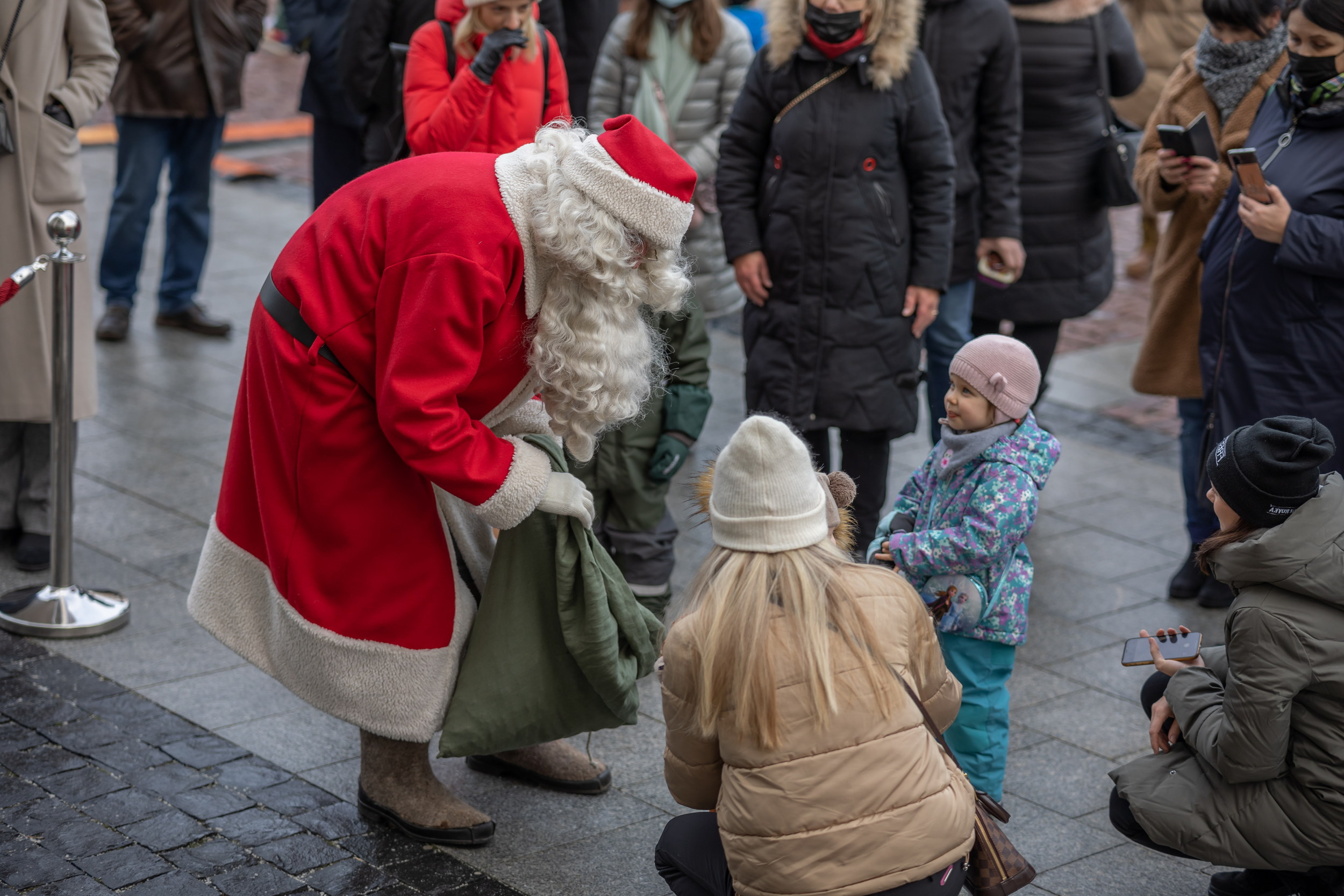Рождественская благотворительная ярмарка в столице: и подарки себе &#8212; и помощь нуждающимся