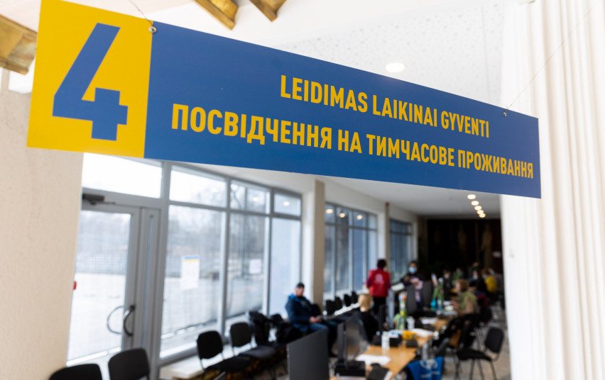 С начала следующего года украинские беженцы в Литве будут получать электронный вид на жительство