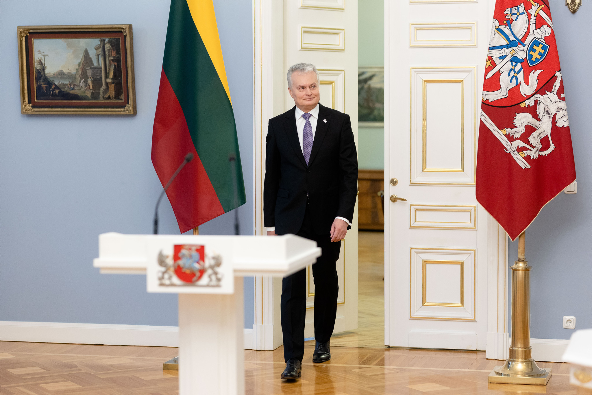 Сообщение Президента о решении баллотироваться на второй срок, обелиск к столетию полиции Литвы, раздача еловых веток и другие новости