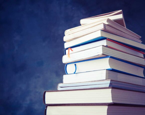 Три книги в Международный день образования