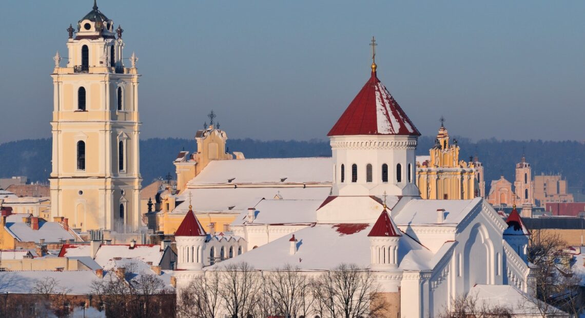 Вильнюс получил статус «Города-спасителя» украинцев