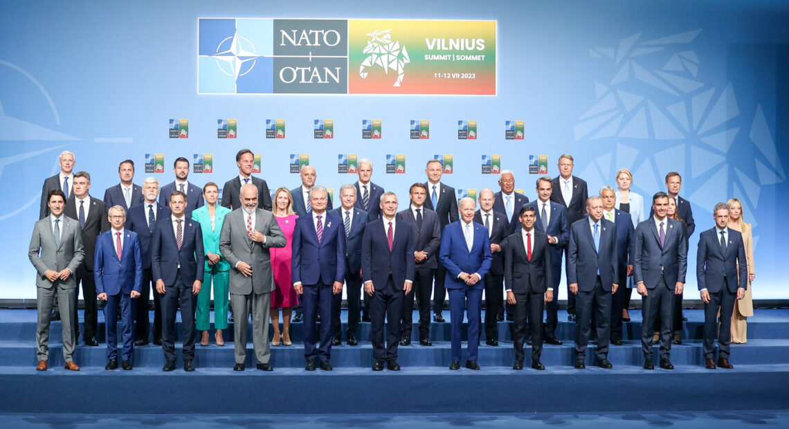Старт саммита НАТО, результаты экзаменов на аттестат зрелости, самые популярные детские имена и другие новости