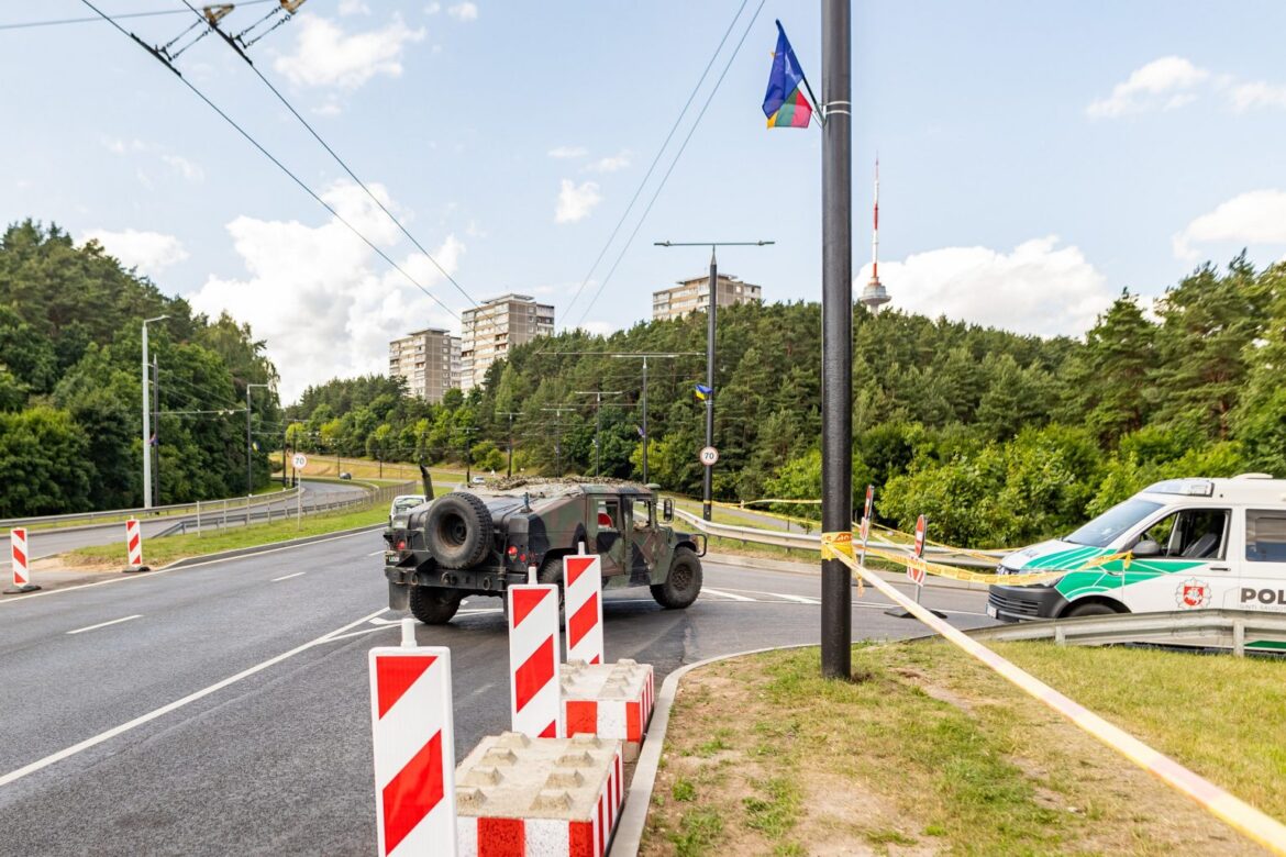 В среду, 12 июля, в Вильнюсе действуют более строгие ограничения движения