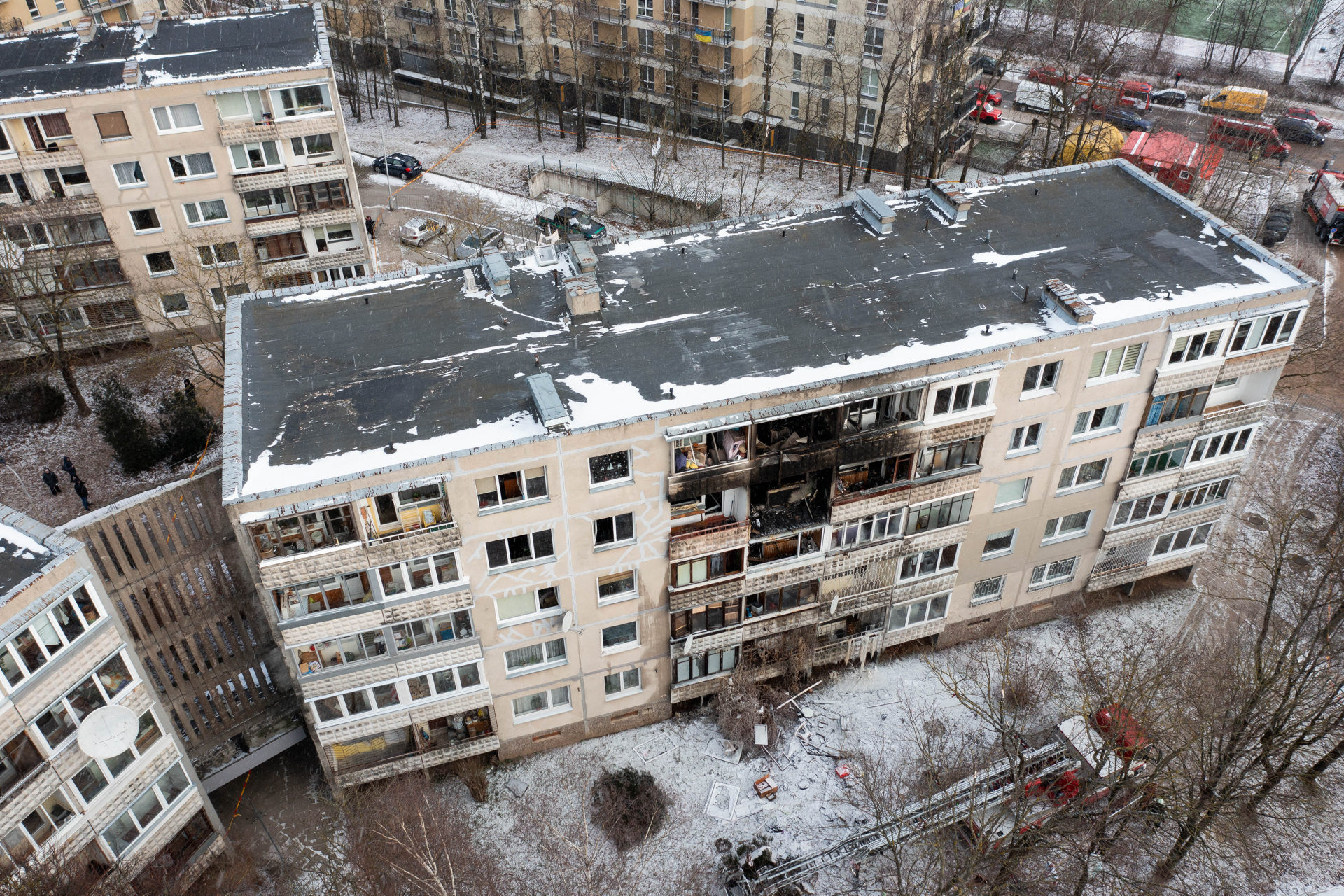 Жители пострадавшего от пожара многоквартирного дома в столичном районе Виршулишкес смогут вернуться в свои квартиры уже к концу года