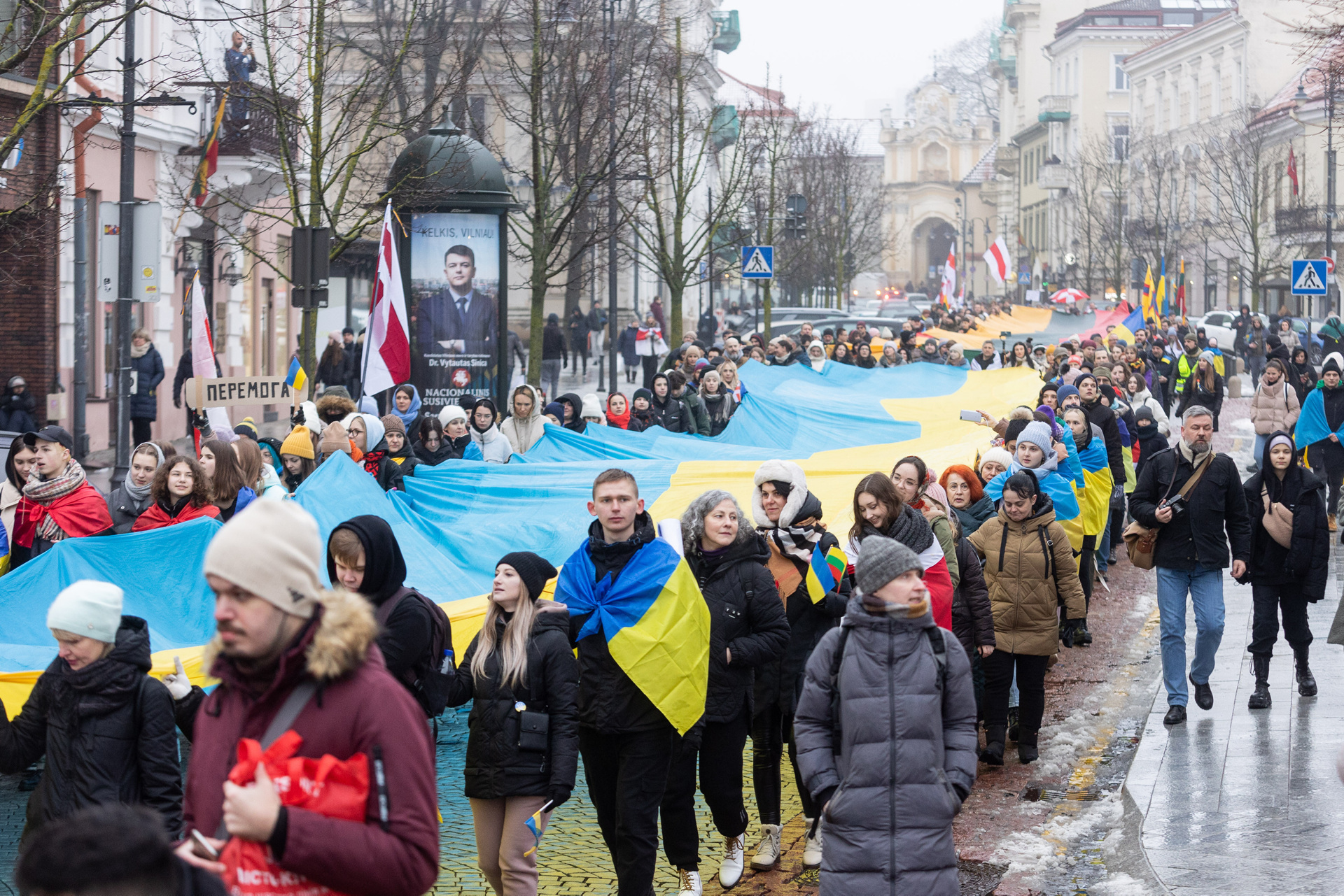 Афиша. Книжная ярмарка, шествие солидарности с Украиной, фестивали сыра и корюшки