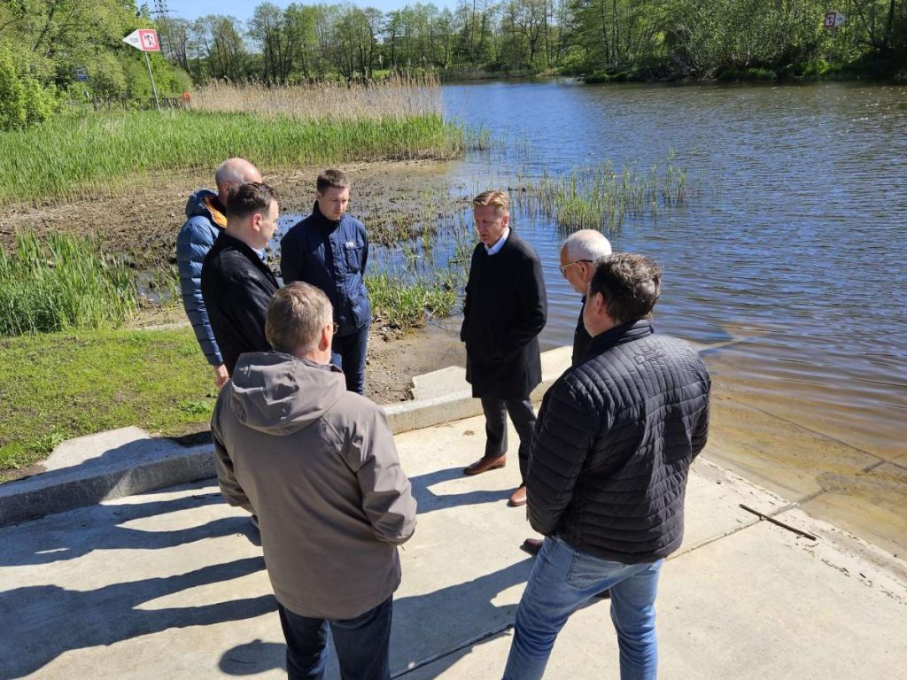 В Клайпеде построили пристань для спуска на воду малых судов