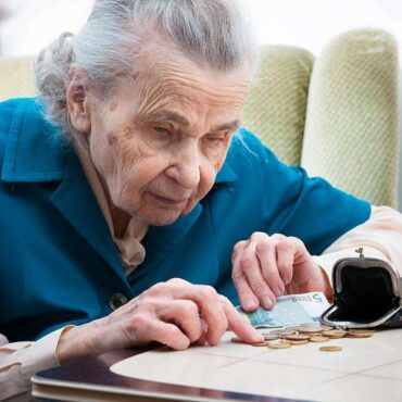 Госконтроль: много пожилых в Литве остаются вне активной жизни