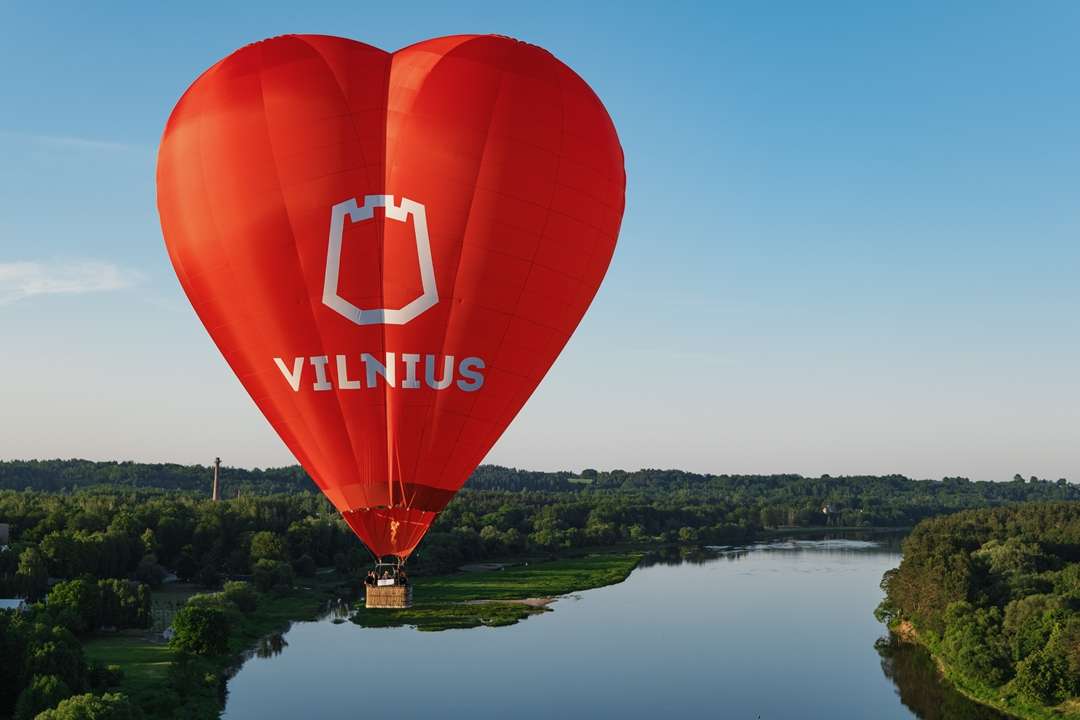 В Вильнюс этим летом будет зазывать воздушный шар в форме сердца