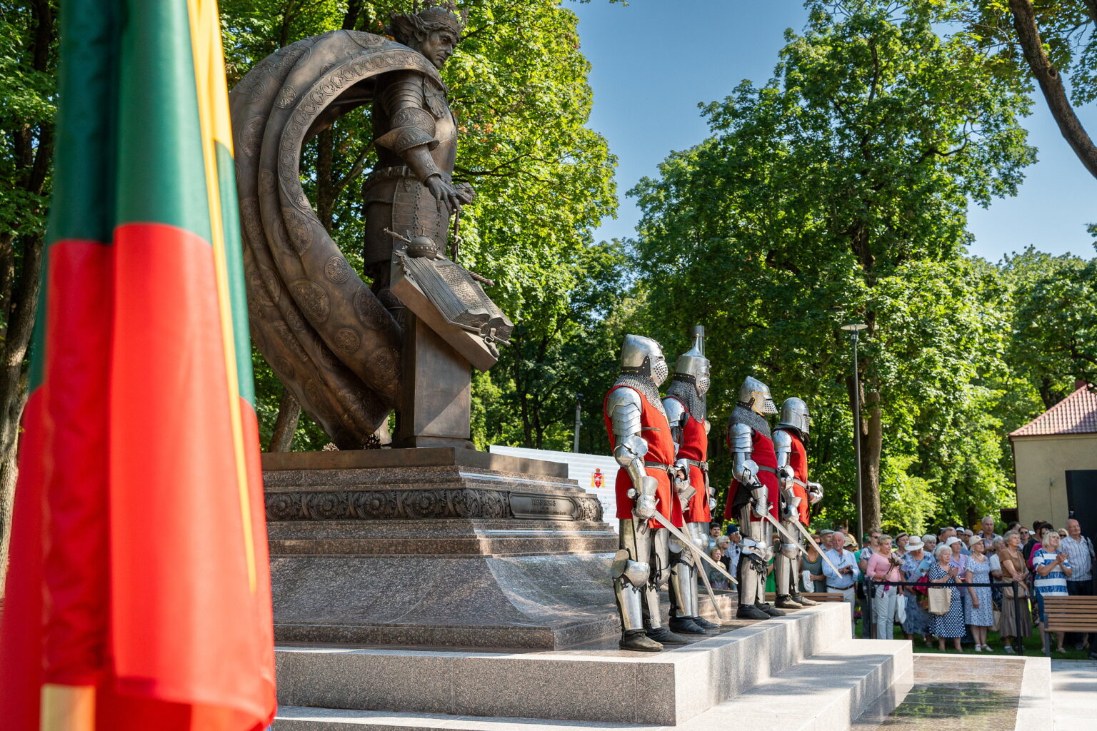 20240716 Aleksandro Jogailaičio skulptūra kaunas lt