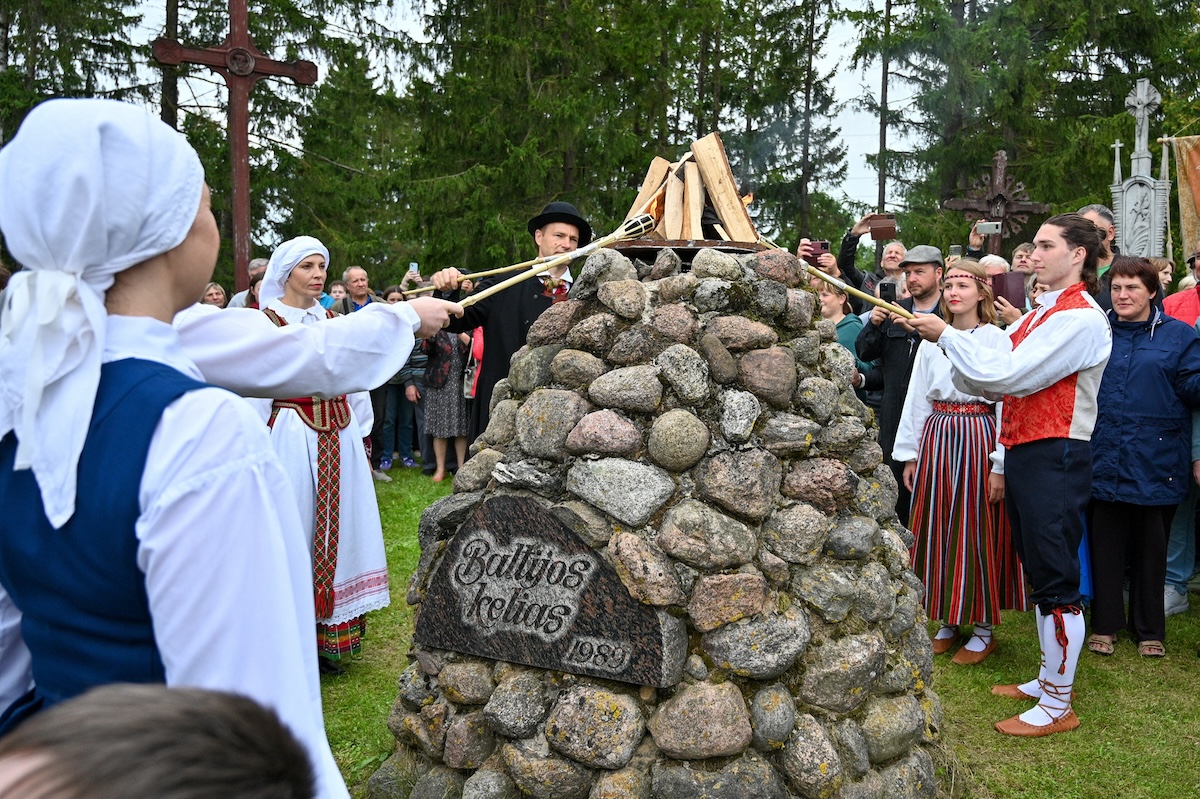 Baltijos kelio metinių minėjimas