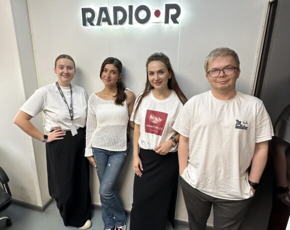 Супермаркет добрых дел. В гостях у RADIO•R - представительницы благотворительного фонда «Феникс»