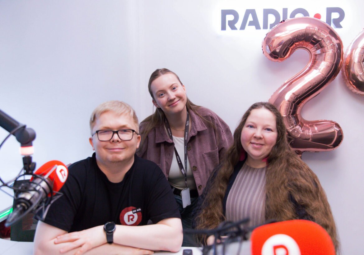 В честь Всемирного дня театра в эфире RADIO•R - актриса Екатерина Макарова: «У меня была мечта сняться с человеком, у которого есть «Оскар». Мечта сбылась»