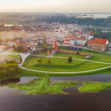 Savaitės renginiai: Istorijų festivalis Kaune, Tautinių kultūrų festivalis Visagine, mugė „Bobų vasara“, rudens mugės bei renginiai Pagyvenusių žmonių dienai