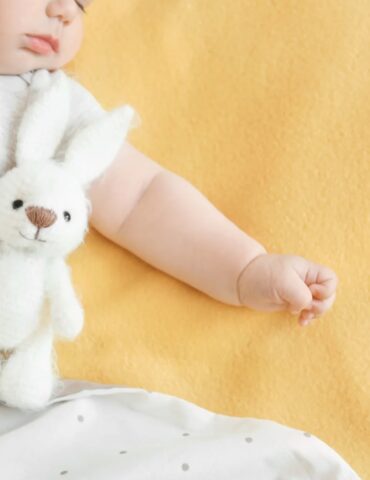 Серьезные вызовы из-за снижения рождаемости, приоритет госучреждениям в оказании медуслуг, уроки полового воспитания в школах и другие новости