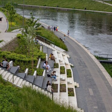 Угроза экосистеме реки Нерис, предупреждение о громких звуках из-за учений авиации НАТО, группа The Roop в списке лучших звёзд «Евровидения» и другие новости