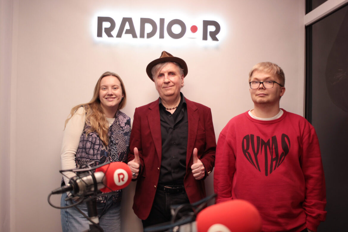 В программе «Соль и перец» - легендарный музыкант Борис Искаков: «Гитара - это как продолжение моей руки»