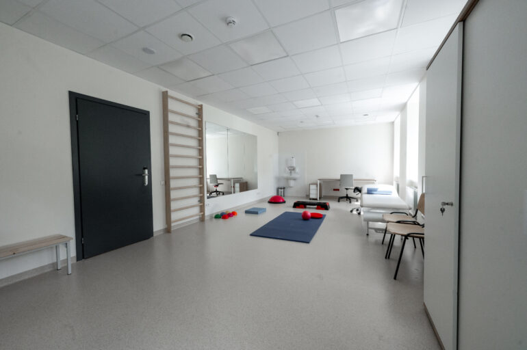06 27 vsi vilniaus rajono nemencines poliklinikoje duris atvere medicinines reabilitacijos centras. nuotr. vrsa.lt