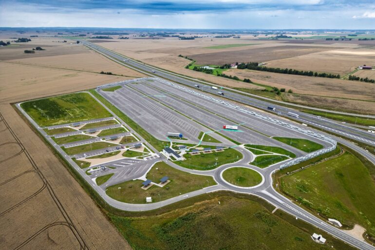 На автомагистрали A5 Каунас–Мариямполе–Сувалки открылась современная площадка отдыха