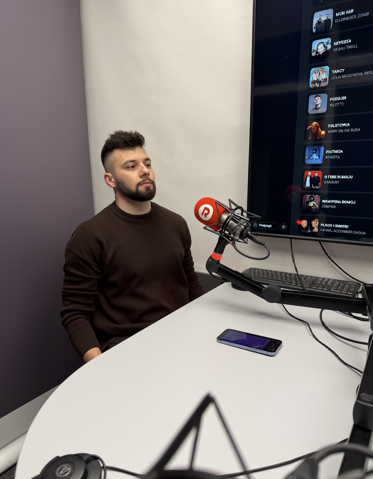 В программе «Хороший день с Ангелиной Гудковой» — массажист и телесный практик Денис: «Мы не должны чувствовать своё тело, мы должны чувствовать лёгкость» В программе «Хороший день с Ангелиной Гудковой» — массажист и телесный практик Денис: «Мы не должны чувствовать своё тело, мы должны чувствовать лёгкость»