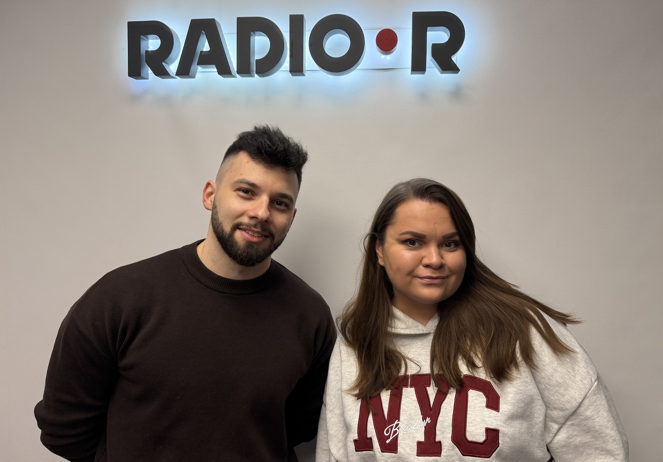 В программе «Хороший день с Ангелиной Гудковой» — массажист и телесный практик Денис: «Мы не должны чувствовать своё тело, мы должны чувствовать лёгкость» В программе «Хороший день с Ангелиной Гудковой» — массажист и телесный практик Денис: «Мы не должны чувствовать своё тело, мы должны чувствовать лёгкость»