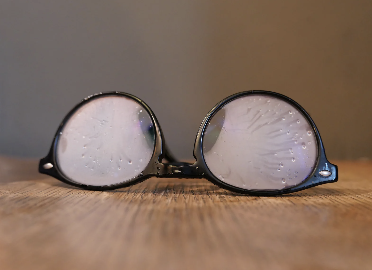 Лайфхак: как избежать запотевания очков?