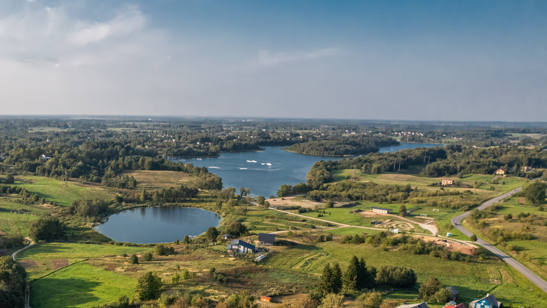 Новости Вильнюсского района: улучшение дорожной инфраструктуры, обустройство общественного пространства и забота о животных vrsa.lt