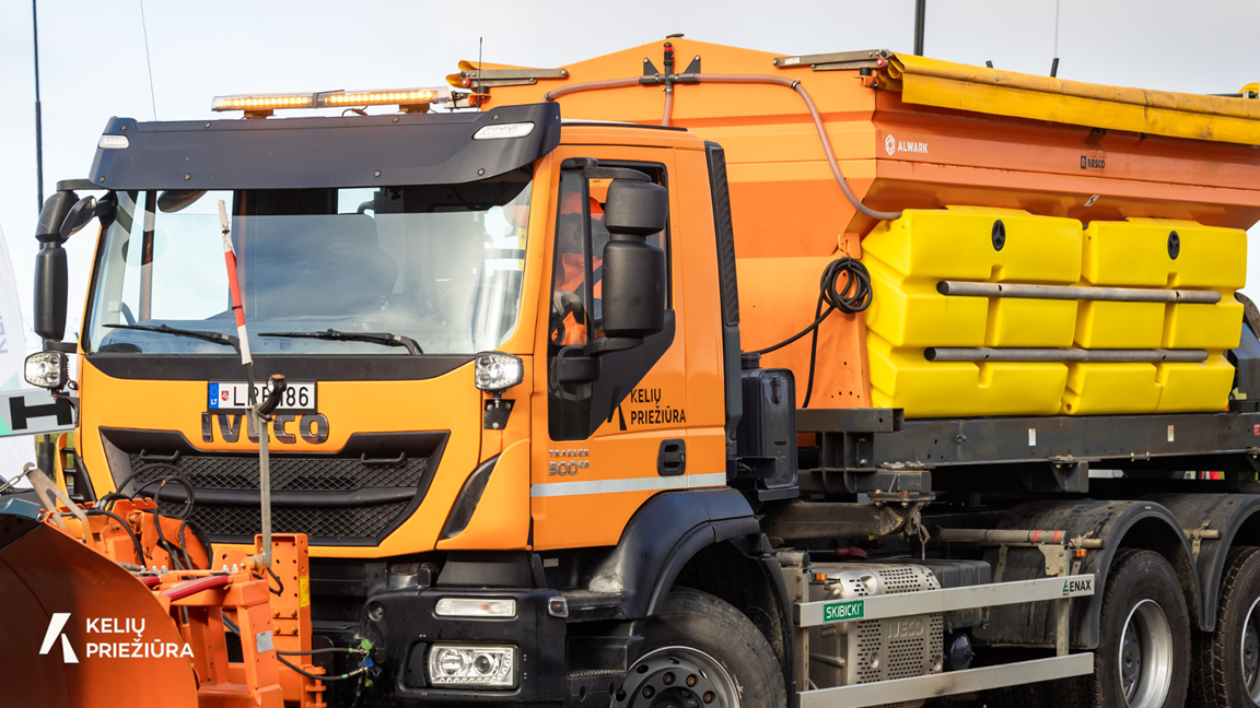 Серьезные вызовы из-за снижения рождаемости, приоритет госучреждениям в оказании медуслуг, уроки полового воспитания в школах и другие новости keliuprieziura.lt