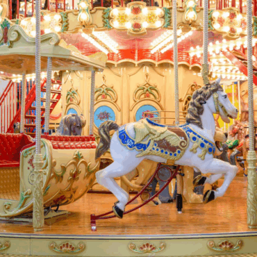 Помощь жителям Капчяместиса, браслеты с подсолнухами в Вильнюсском аэропорту, итоги рождественских мероприятий и другие новости