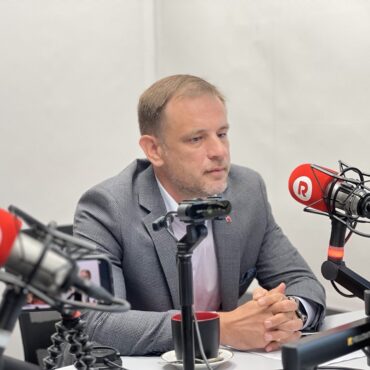 «Дороги без конца и автобусы не по размеру»: Повилас Пинялис о транспортных проблемах Вильнюса