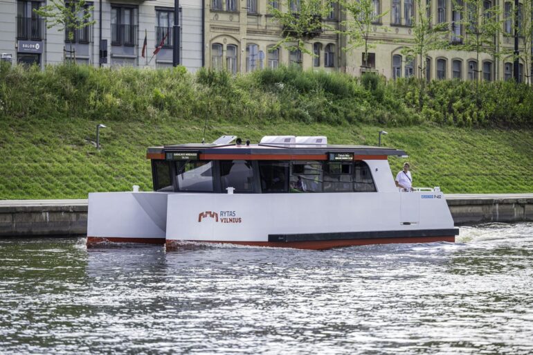 Послабления в экзаменах, защита сотрудников, решение для застрявших фур и другие новости dsc9097 1