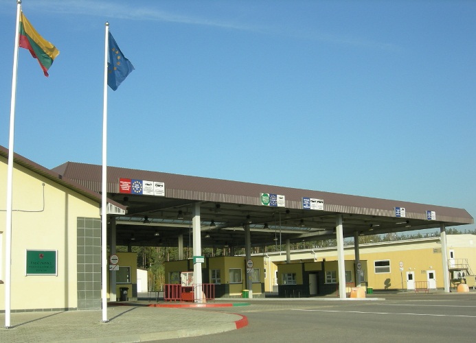 Водителям — пора менять шины, перевозчики ждут коридора, вице-министр культуры подал в отставку и другие новости