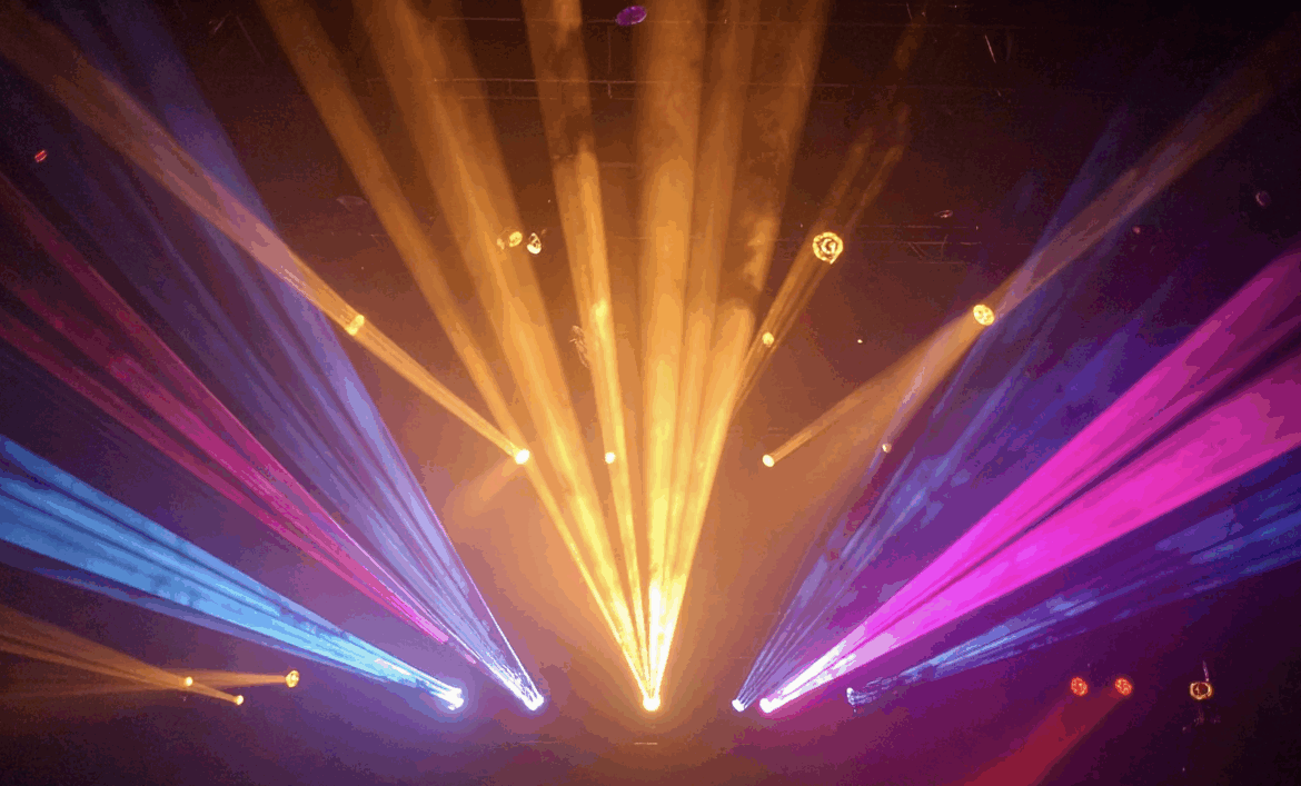 Афиша. Симфоническое шоу «Би-2», премьера фильмов 48 Hour Film Project, «Остров детских книг», соревнования по стрельбе из лука, зажжение огней первой рождественской ёлки и другие мероприятия