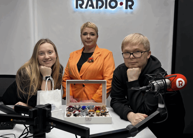 Brošės, vaikai ir drąsa: kaip keturių vaikų mama Tatjana Pidburtna iš hobio susikūrė savo juvelyrinį pasaulį