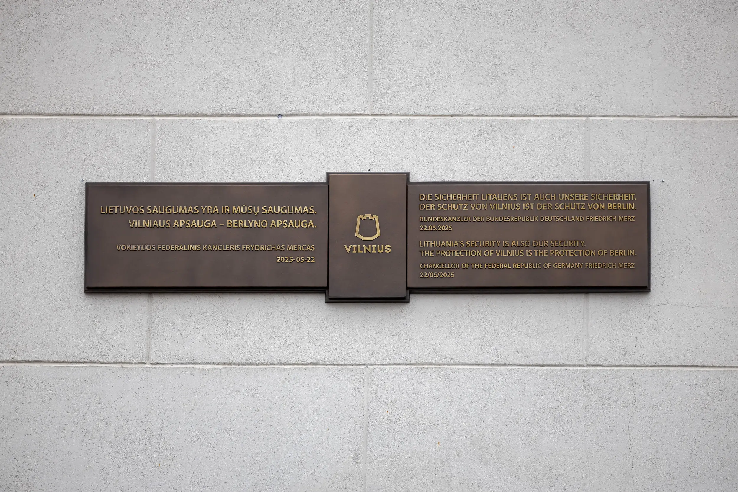 Планов по повторному закрытию границы с Беларусью пока нет; подготовлен законопроект, направленный на пожилых людей; бесплатные еловые и сосновые ветки и другие новости vilnius.lt