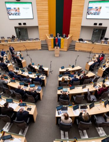 Сейм принял государственный бюджет на 2026 год, бесплатная медуслуга для большего количества людей, советы по отправке рождественских посылок и другие новости