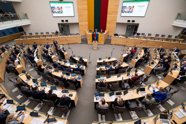 Сейм принял государственный бюджет на 2026 год, бесплатная медуслуга для большего количества людей, советы по отправке рождественских посылок и другие новости