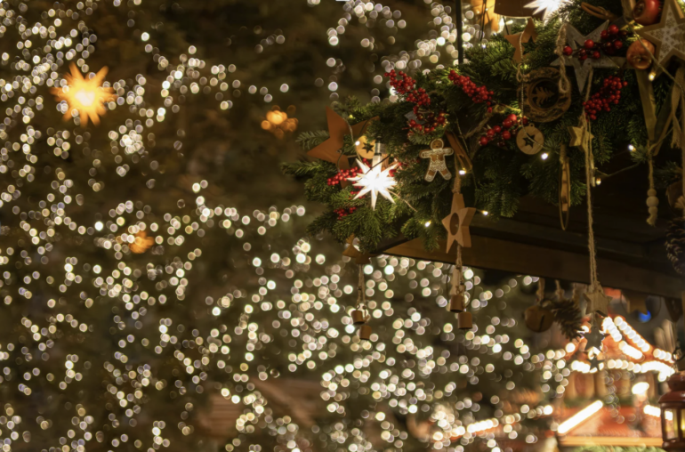 Афиша. Riga Stand Up в Вильнюсе, обновлённая Ледовая арена в Паневежисе, марафон Tai Bent, концерты, шоу, «Солнечное Рождество» и множество рождественских историй в разных городах страны