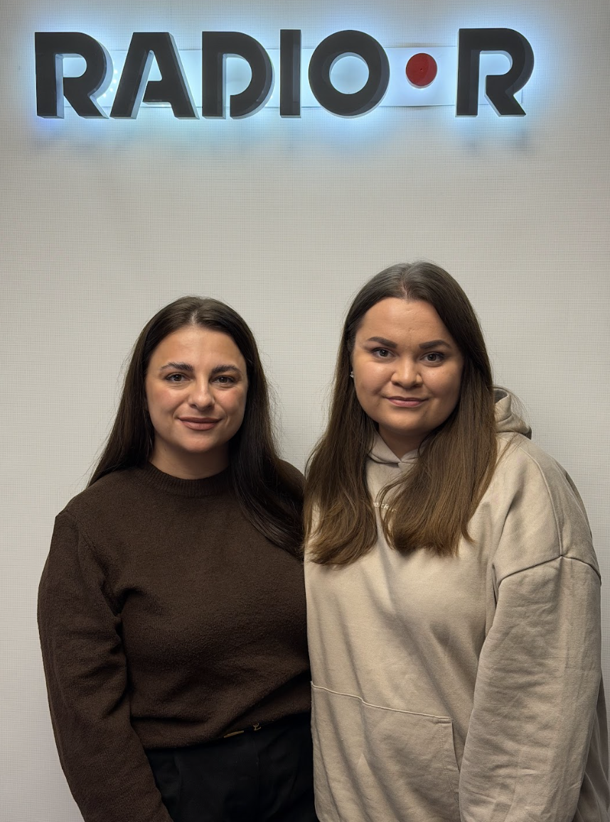 В программе «Хороший день с Ангелиной Гудковой» — визажист Регина. О макияже, подростковой коже, трендах и добрых делах Визажист Регина