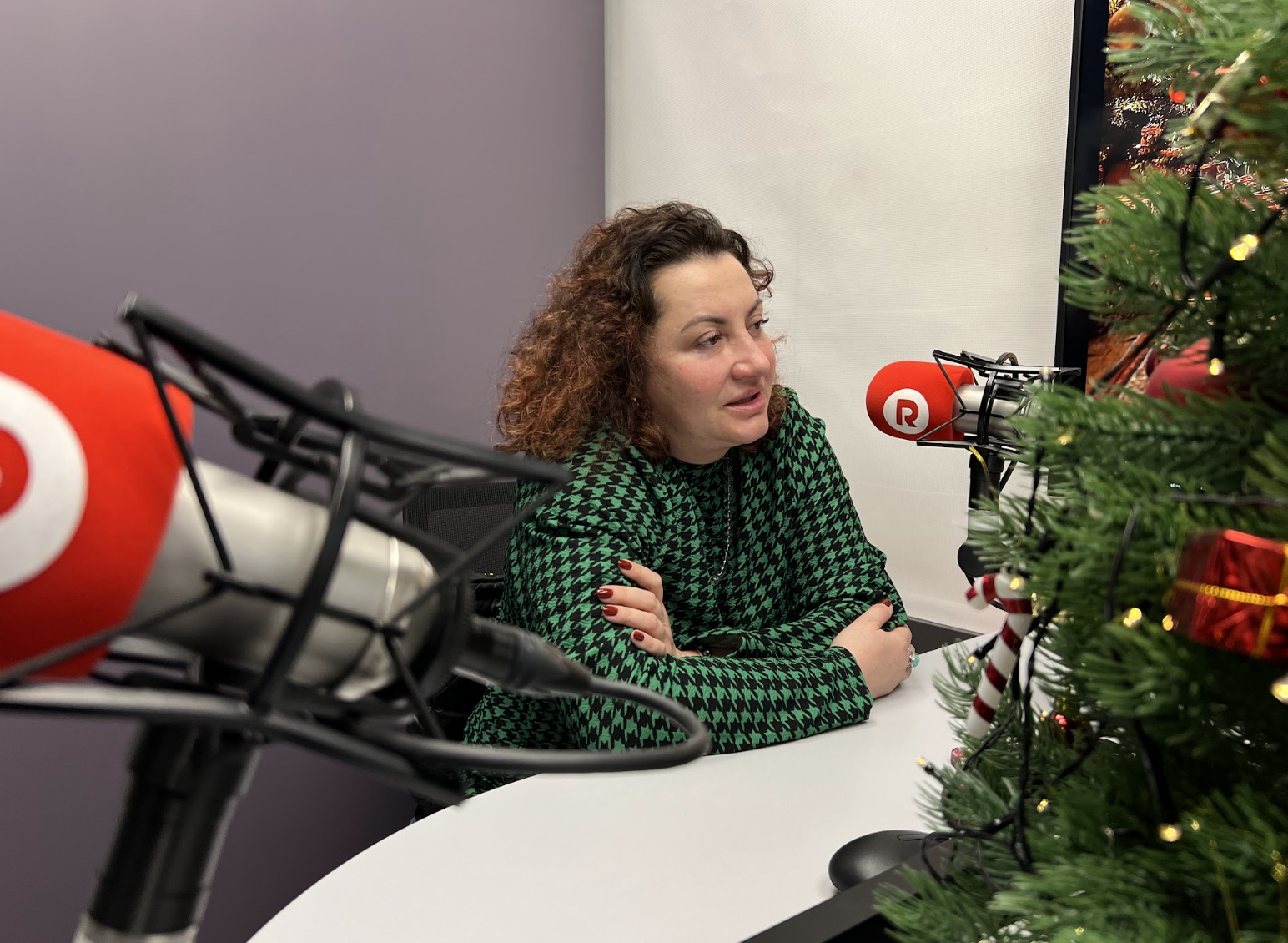 «Фея-управленец», клиника эстетической медицины и путь через выгорание: Ксения в программе «Хороший день с Ангелиной Гудковой» screenshot 2025 12 16 at 16.26.39