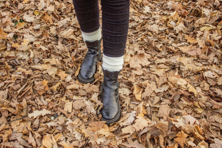 Лайфхак: как убрать соль и реагенты с обуви без следов