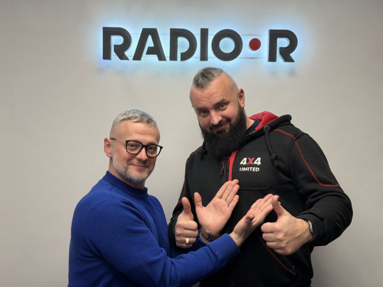 «Не паникуйте и не давите на газ»: как работает SOS 4×4 United и кто спасает застрявших на дорогах