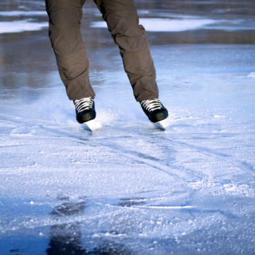 На льду Каунасского водохранилища покажут, как безопасно вести себя зимой