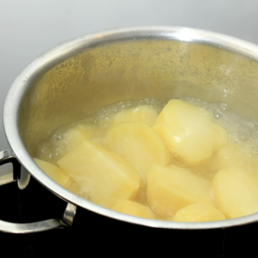 Как быстро сварить картофель?